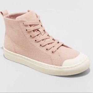 Universal Thread Jolie high tops Sz 10 NWOT